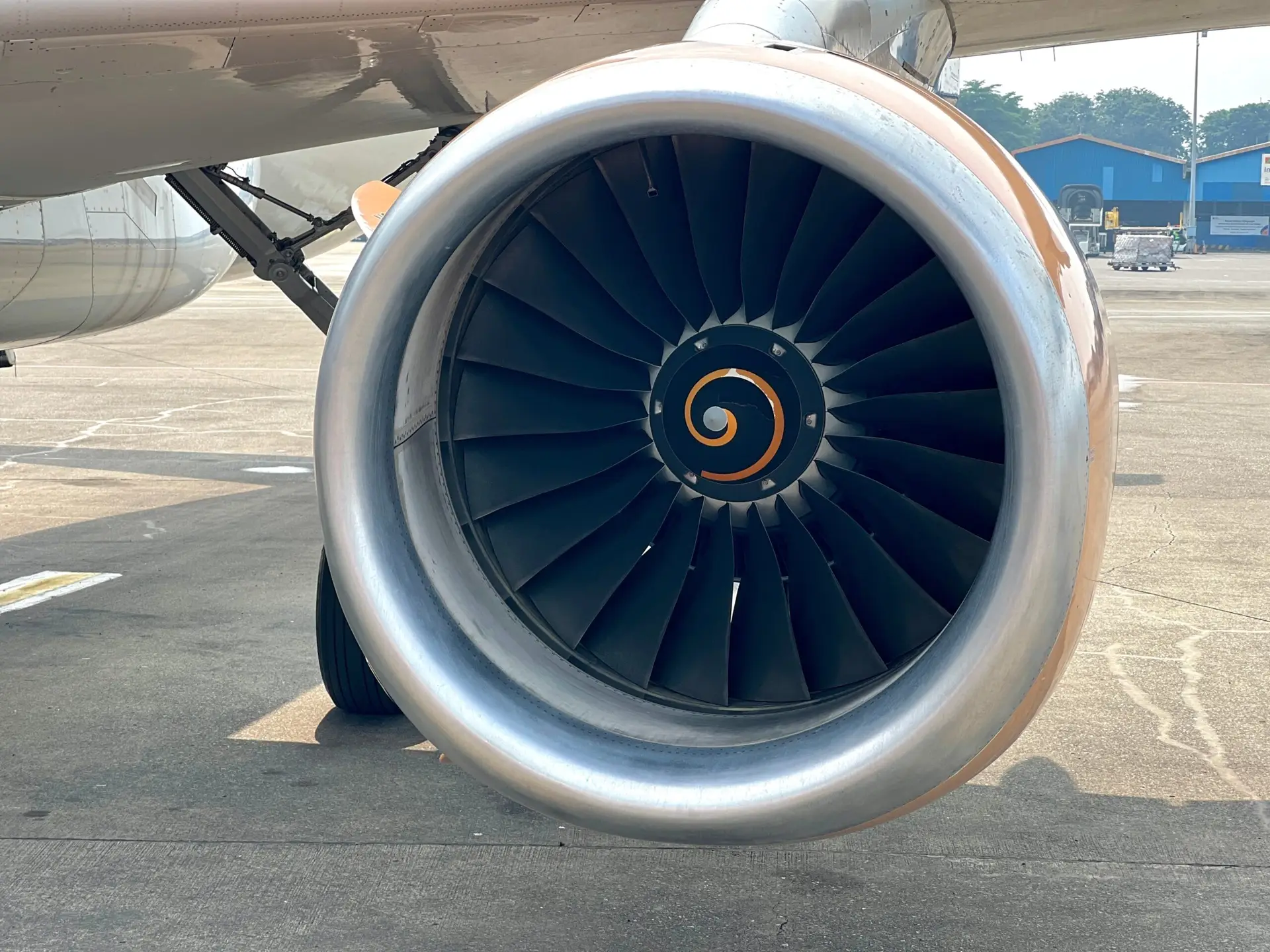 MIL-DTL-25988 | MIL-R-25988 | AMS-R-25988 | aircraft silicones | commercial aircraft engine | MIL-DTL-25988 fluorosilicone case study